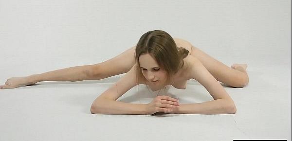 Abel Rugolmaskina brunette naked gymnast